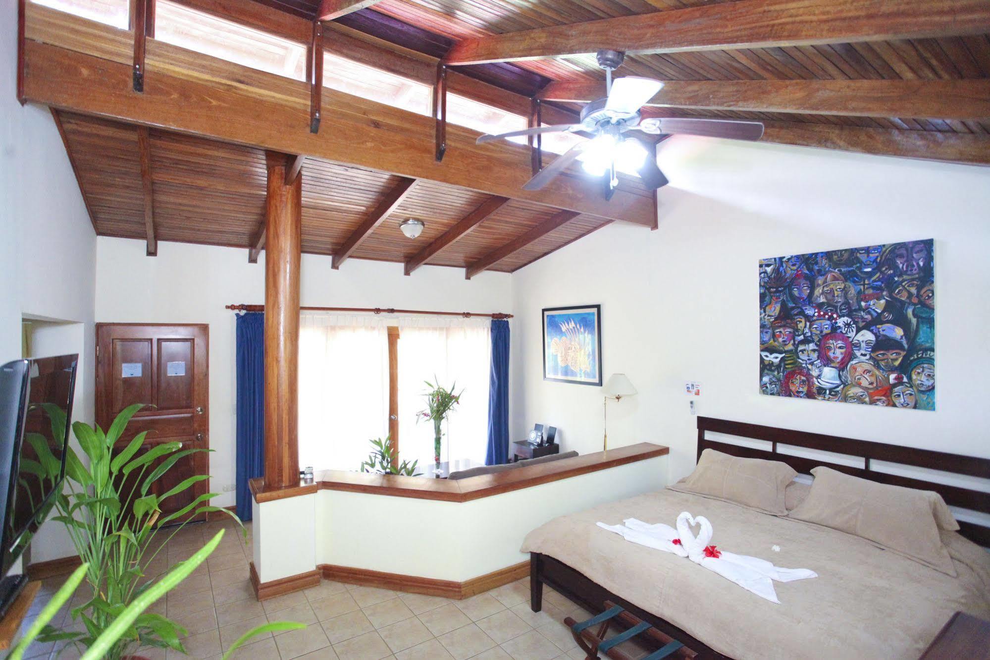 Jaco Hotel Docelunas ภายนอก รูปภาพ