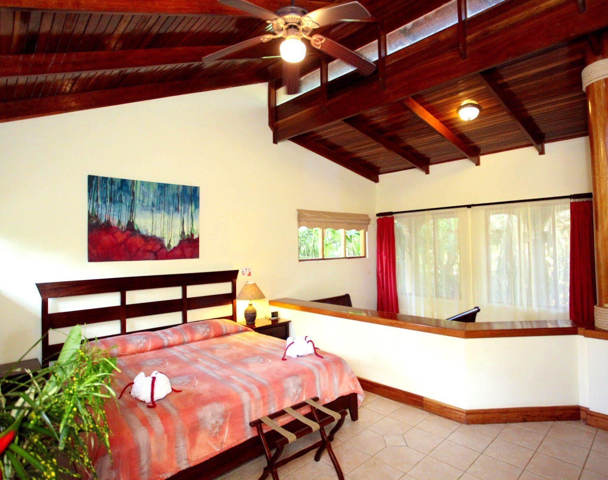 Jaco Hotel Docelunas ภายนอก รูปภาพ